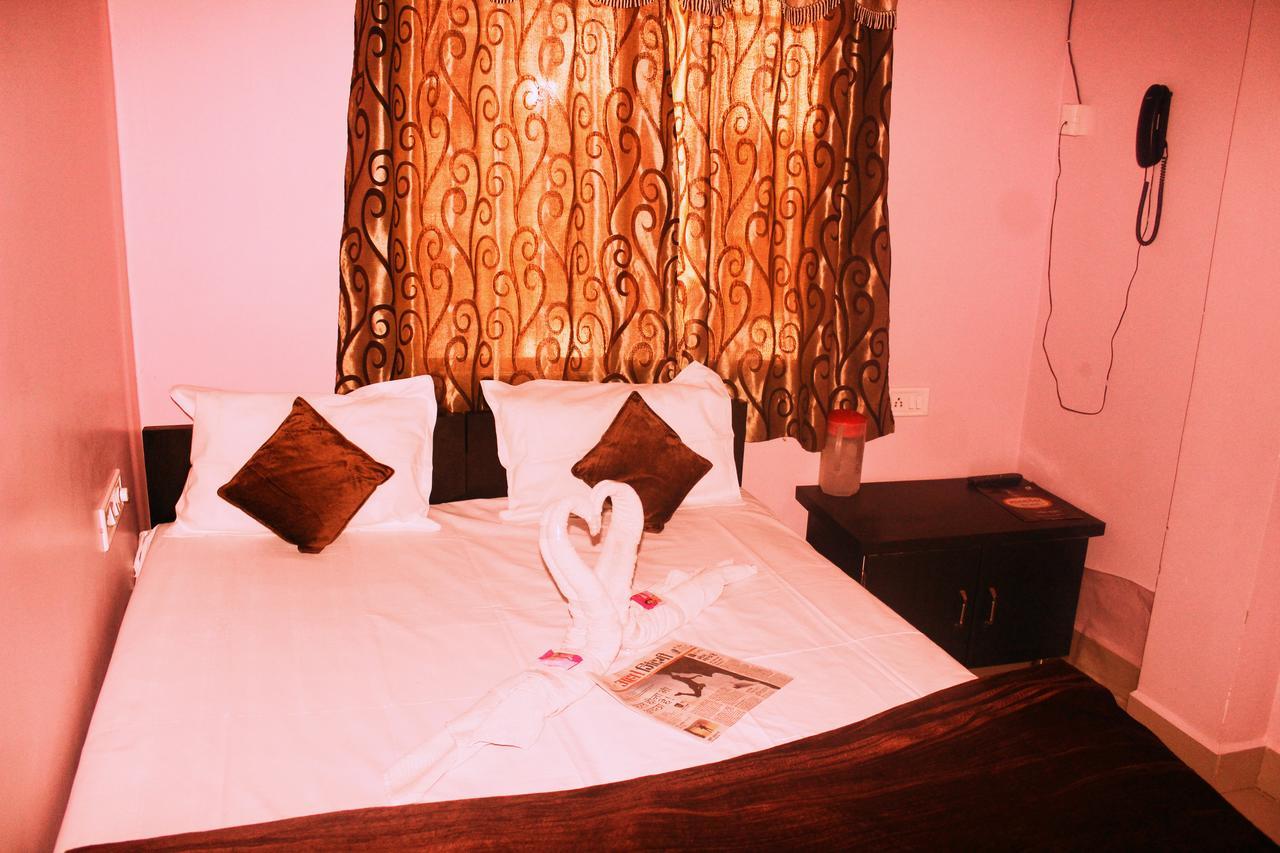 Mansarovar Guest House ウッジャイン エクステリア 写真