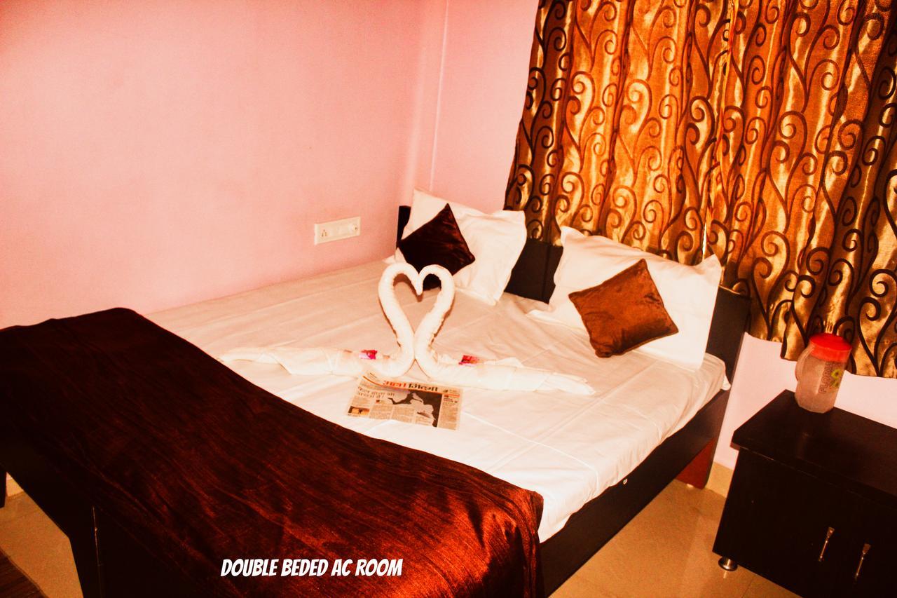 Mansarovar Guest House ウッジャイン エクステリア 写真