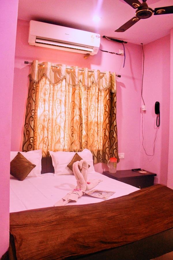 Mansarovar Guest House ウッジャイン エクステリア 写真
