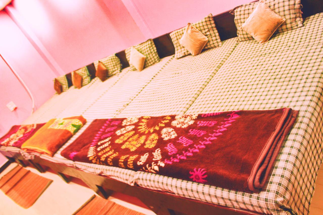 Mansarovar Guest House ウッジャイン エクステリア 写真