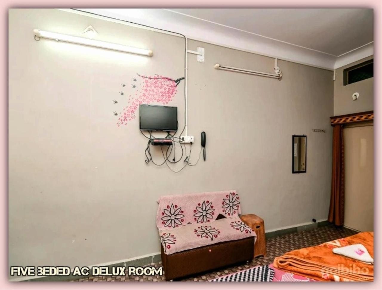 Mansarovar Guest House ウッジャイン エクステリア 写真